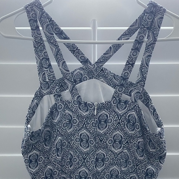 NWT Lightweight, lined dress - Picture 8 of 9